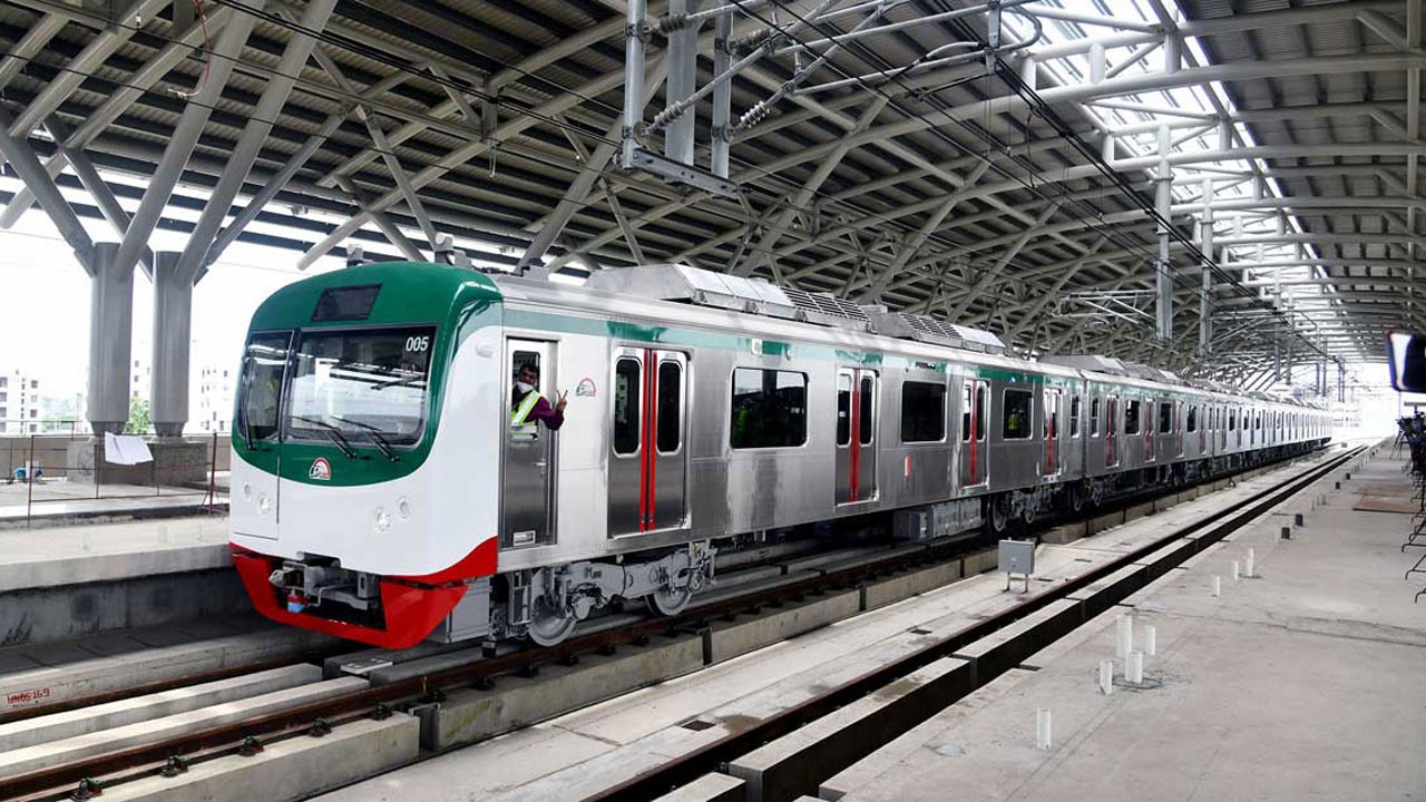 মেট্রোরেলের সেবায় ১ বছরের ভ্যাট অব্যাহতি।