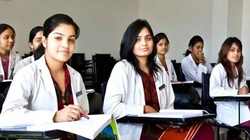 মেডিকেল ভর্তিতে ফলাফল আটকালো ১৯৩ জনের