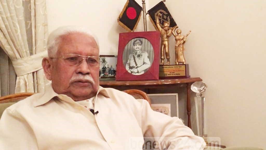 কে এম সফিউল্লাহ'র মৃত্যুতে প্রধান উপদেষ্টার শোক