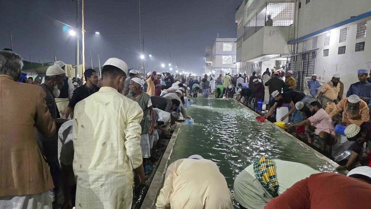 বিশ্ব ইজতেমা শুরু, মুসল্লিদের ঢল