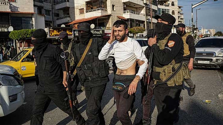 সিরিয়ায় আলাউইত সম্প্রদায়ের ৭৪৫ জন নিহত