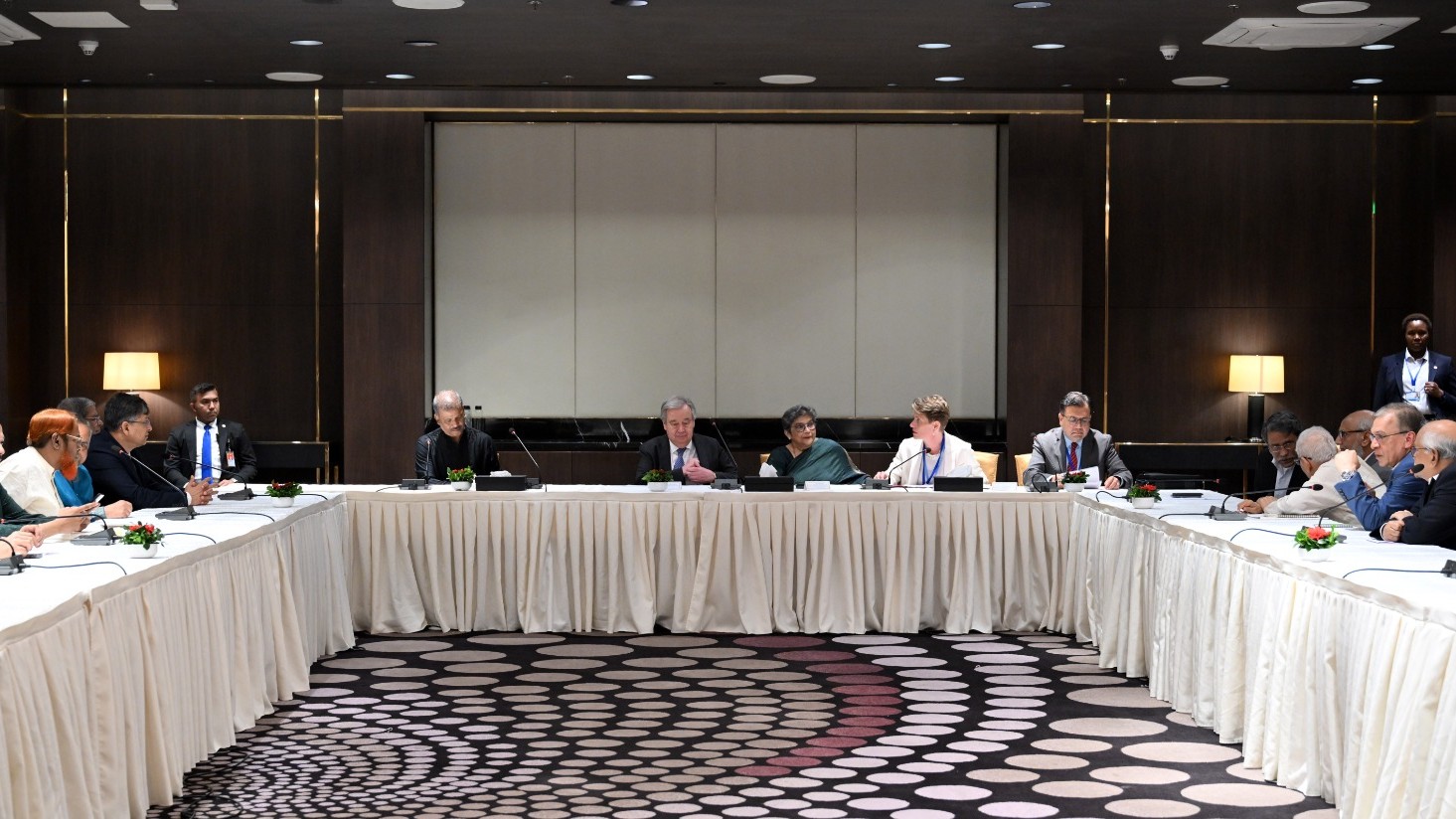 আন্তোনিও গুতেরেসের সঙ্গে বৈঠকে বসছেন রাজনৈতিক নেতারা