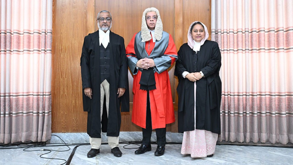 আপিল বিভাগের দুই বিচারপতির শপথ