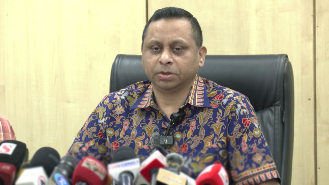 ডিবিপ্রধানকে সরানো হলো