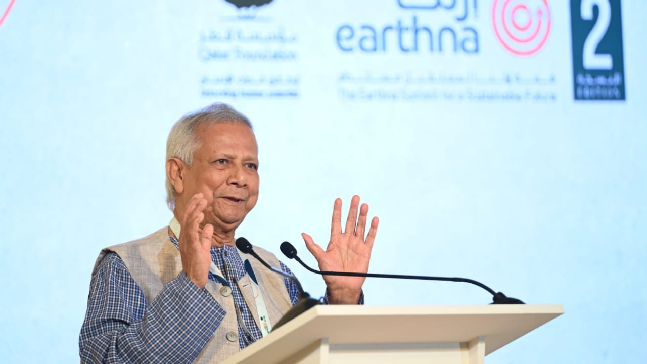 ফিলিস্তিনের মানবিক দুর্ভোগ মানবতার বিষয় : প্রধান উপদেষ্টা