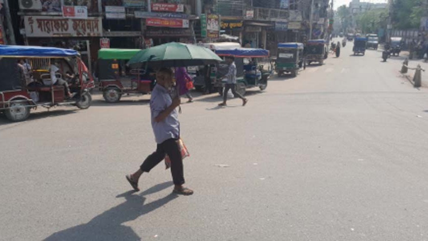 মাঝারি তাপপ্রবাহে পুড়ছে চুয়াডাঙ্গা, তাপমাত্রা ছাঁড়িয়েছে ৩৯ ডিগ্রি