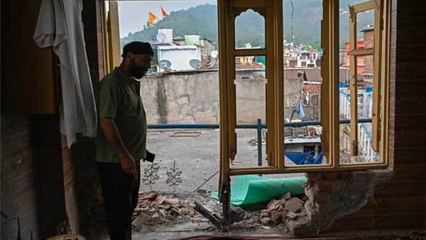 ভারতের উত্তর ও পশ্চিমে ১৫ শহরে পাকিস্তানের ক্ষেপণাস্ত্র হামলা