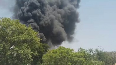 ভারতের আহমেদাবাদে ভয়াবহ বিমান দুর্ঘটনায় ২৪২ আরোহী নিহত