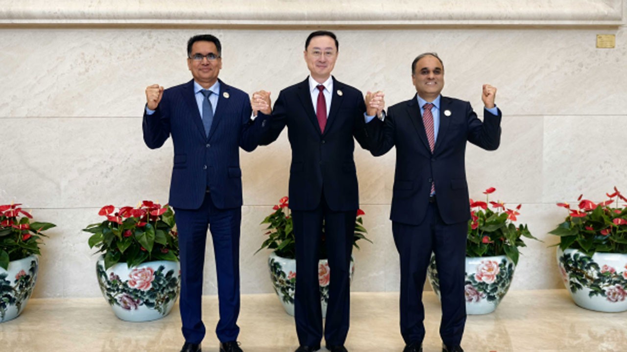 ত্রিপক্ষীয় নতুন প্ল্যাটফর্মে সম্মত বাংলাদেশ-চীন-পাকিস্তান