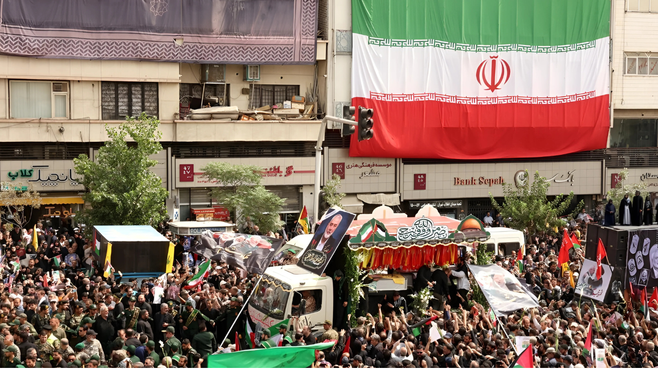 ইসরায়েল-যুক্তরাষ্ট্রের হামলায় নিহতদের জন্য ইরানে রাষ্ট্রীয় অন্ত্যেষ্টিক্রিয়া।