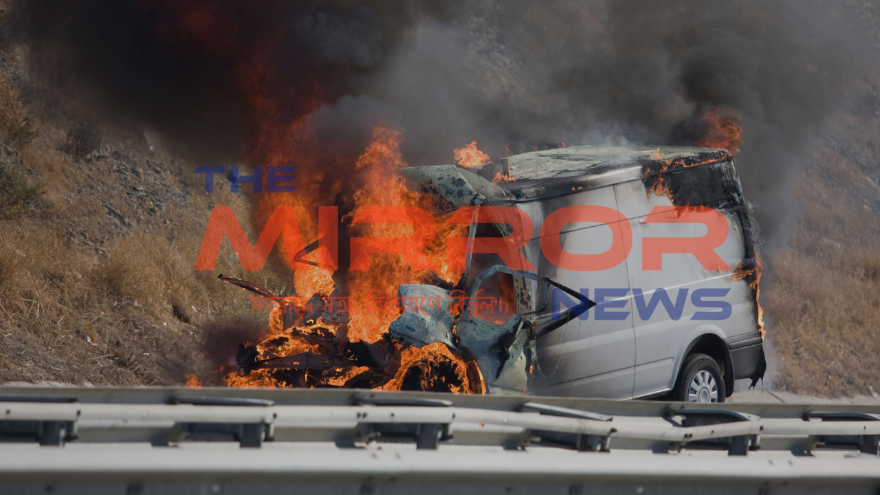 আশুলিয়ায় ৬ তরুণকে পুড়িয়ে হত্যা।