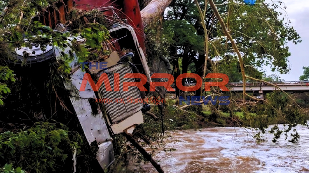 টেক্সাসে বন্যায় ২৮ শিশুসহ ৮২ জনের মৃত্যু