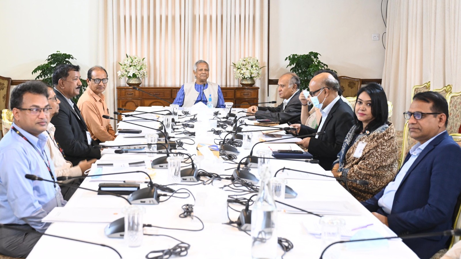 ৩২ হাজার শূন্য প্রধান শিক্ষক পদে দ্রুত নিয়োগের নির্দেশ প্রধান উপদেষ্টার