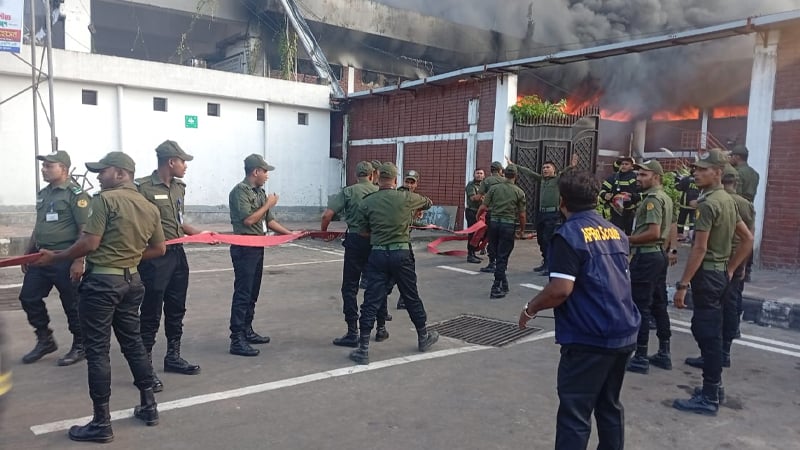 কার্গো ভিলেজে আগুন—অবহেলা না কি অযোগ্যতা!