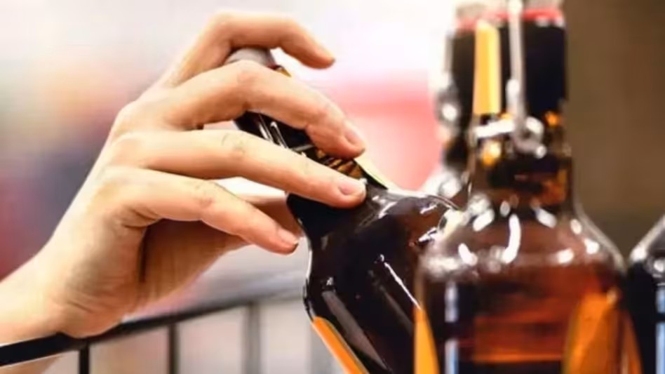 অমুসলিম এবং বিদেশি নাগরিকদের জন্যে মদ বিক্রি শুরু করলো সৌদি আরব