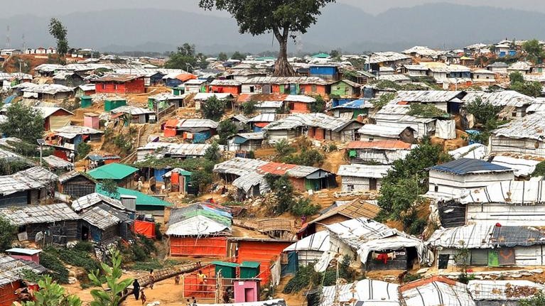 রোহিঙ্গা ক্যাম্পে গোলাগুলিতে নিহত ১