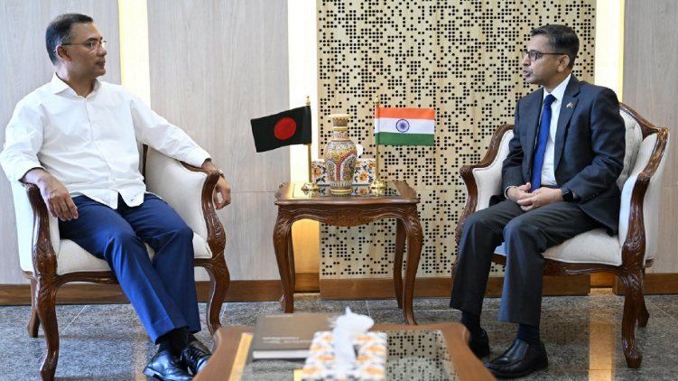 প্রধানমন্ত্রীর সঙ্গে ভারতীয় হাইকমিশনারের বৈঠক