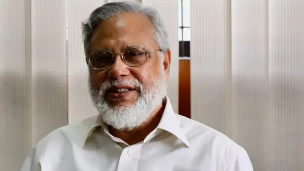 জামিন পেলেন সাবেক প্রধান বিচারপতি এ বি এম খায়রুল হক