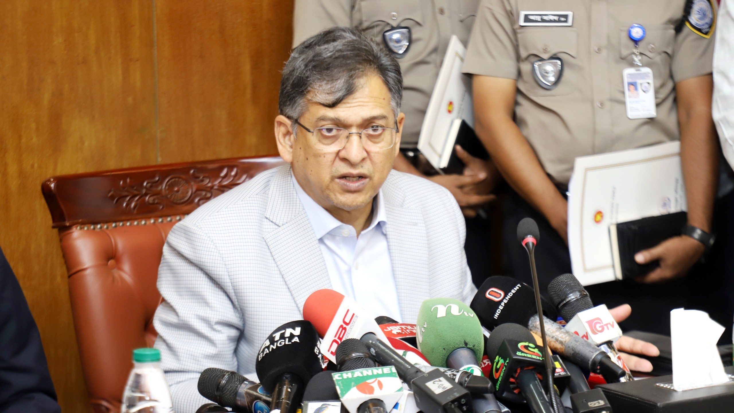 মাদকের বিরুদ্ধে গড়ে তোলা হচ্ছে কঠোর আইনি কাঠামো : স্বরাষ্ট্রমন্ত্রী