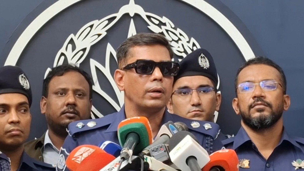 সন্ত্রাসীর কোনো দল নেই, পরিচয় শুধু অপরাধী: এসপি মাসুদ