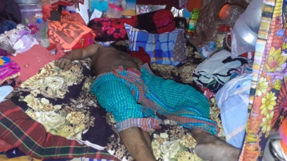 পটুয়াখালীর পতিতালয় এলাকার একটি ঘর থেকে ব্যক্তির মরদেহ উদ্ধার