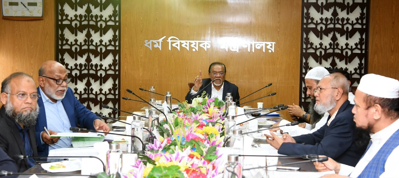 চলতি অর্থবছরে ২ লাখ ৫৬ হাজার ইমাম-মুয়াজ্জিনসহ ধর্মীয় ব্যক্তিদের দেয়া হবে মাসিক সম্মানি