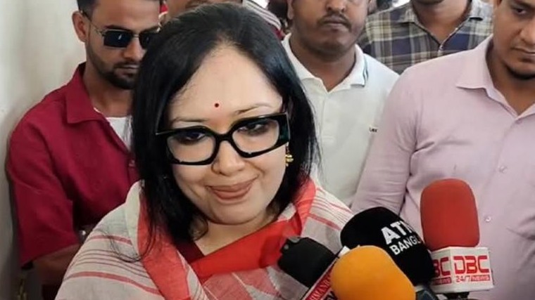শেখ হাসিনার দেশে ফেরার সম্ভাবনা দেখছেন রুমিন ফারহানা