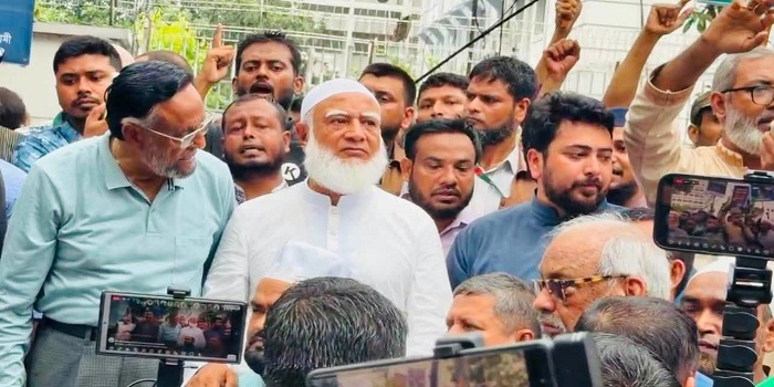 জনগণের অধিকার আদায়ে ৫ সেপ্টেম্বর ঢাকা-চট্টগ্রাম লংমার্চের ঘোষণা জামায়াত আমিরের