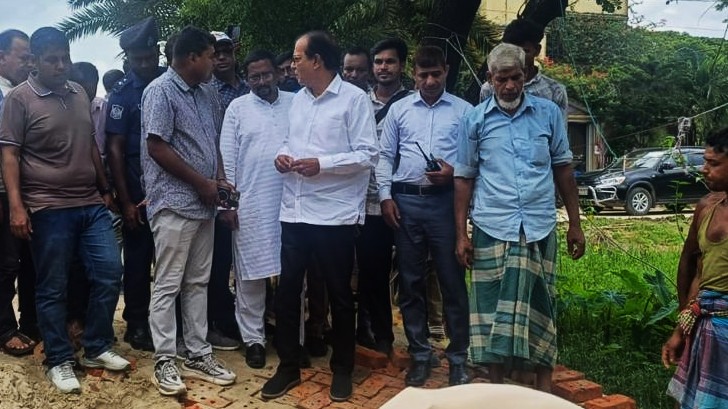 বাঁশখালীকে বন্যামুক্ত করতে সব পদক্ষেপ নেয়া হবে: ত্রাণমন্ত্রী