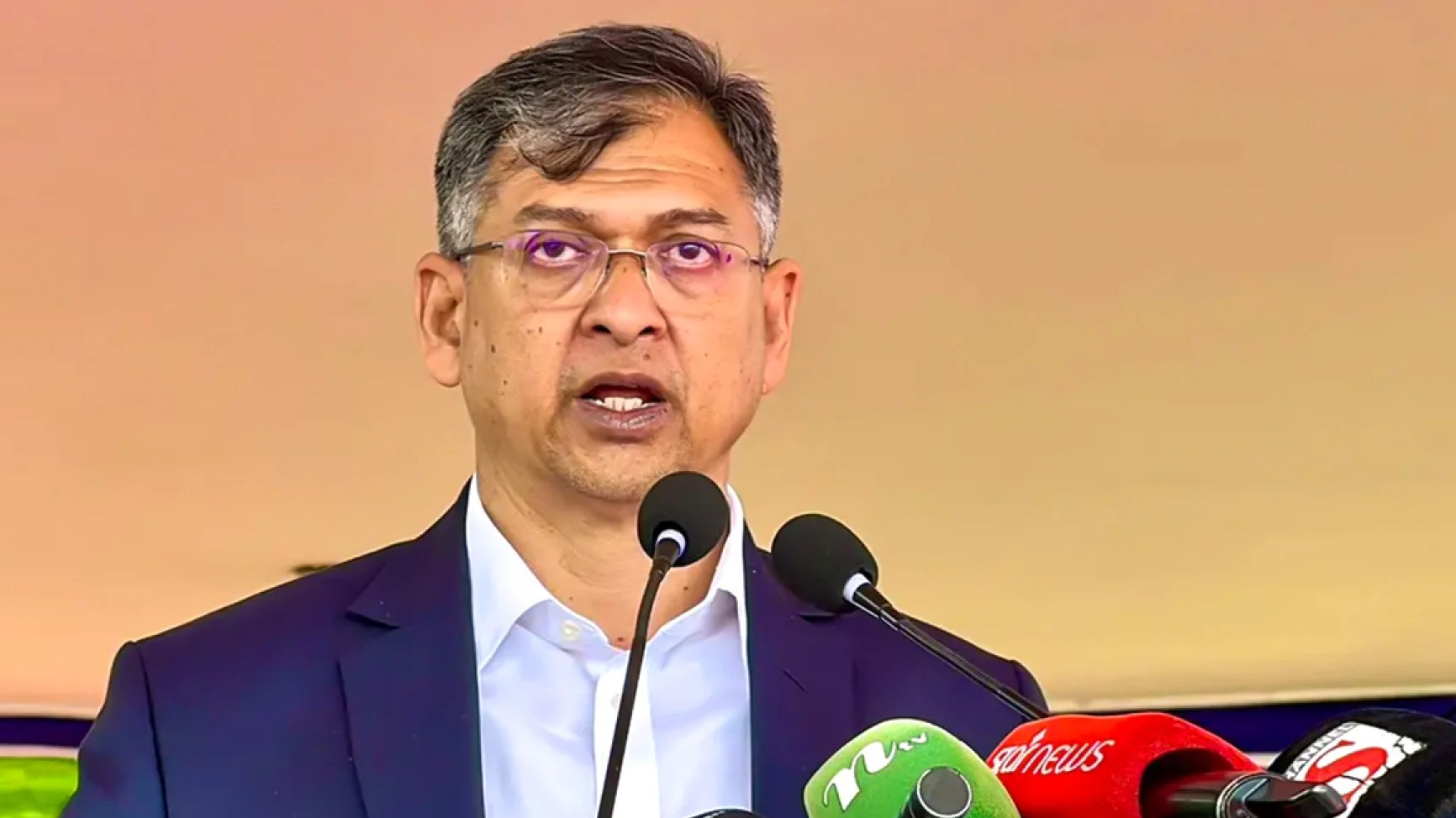 চেতনা বিক্রির রাজনীতি আর চলবে না: স্বরাষ্ট্রমন্ত্রী