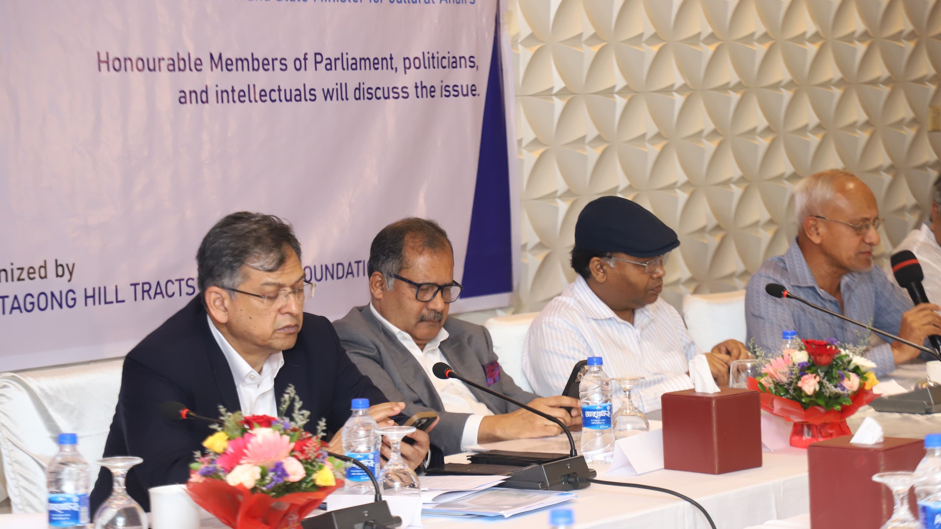 সাংবিধানিকভাবে সবার পরিচয় একটাই ‘বাংলাদেশী’: স্বরাষ্ট্রমন্ত্রী