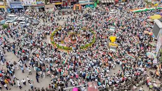ঝাড়খণ্ডের মুখ্যমন্ত্রীর পদত্যাগ দাবি, বাসভবন ঘেরাওয়ের হুমকি