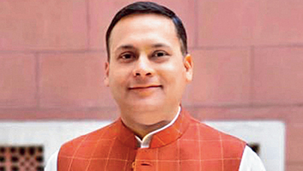 আলোচিত আইটি সেল প্রধানকে সরিয়ে দিল বিজেপি