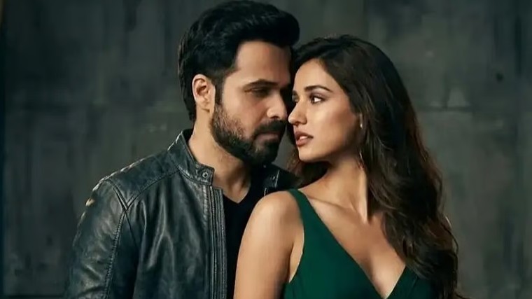 বক্স অফিসে ঝড়, ২০০ কোটির পথে আওয়ারাপন ২