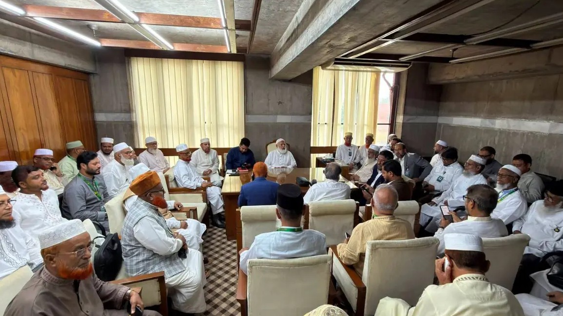 সংসদ অধিবেশনের আগে বিরোধী দলের সভা