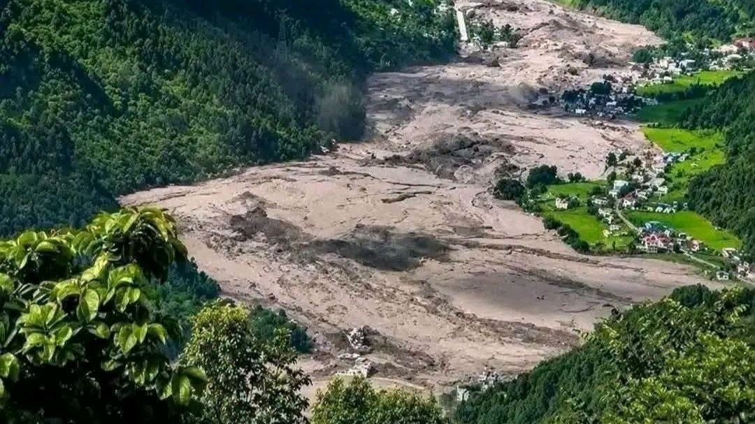 নেপালে এখনও নিখোঁজ ছয় শতাধিক পর্যটক
