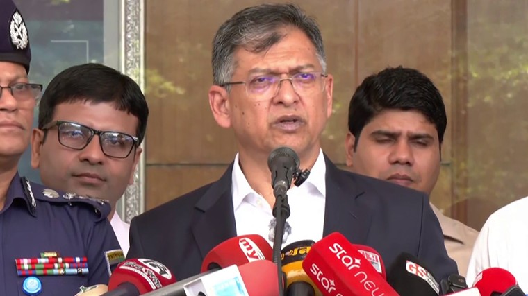 অস্ত্র উদ্ধারে বিশেষ ইউনিট, তথ্যদাতাকে ২ লাখ টাকা পুরস্কার: স্বরাষ্ট্রমন্ত্রী