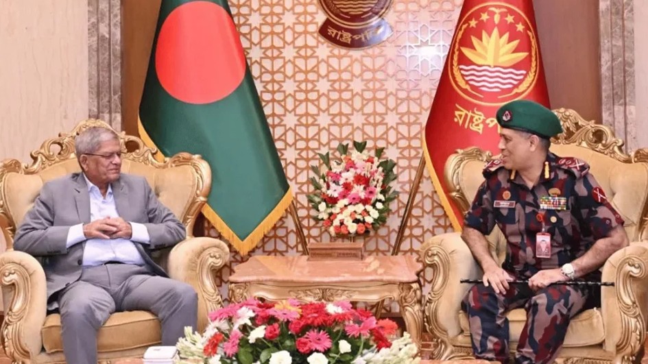 সীমান্তে চোরাচালান ও সীমান্ত হত্যা বন্ধে বিজিবিকে রাষ্ট্রপতির নির্দেশ