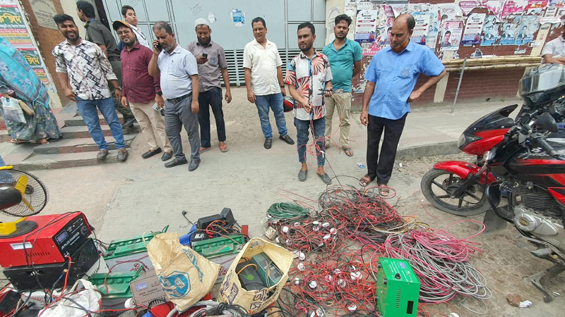 ঢাকা-১৩-তে ব্যাটারিচালিত অটোরিকশার বিরুদ্ধে ব্যবস্থা