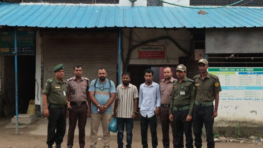 উত্তরা বিআরটিএতে দালালবিরোধী অভিযান, ৩ জনের কারাদণ্ড