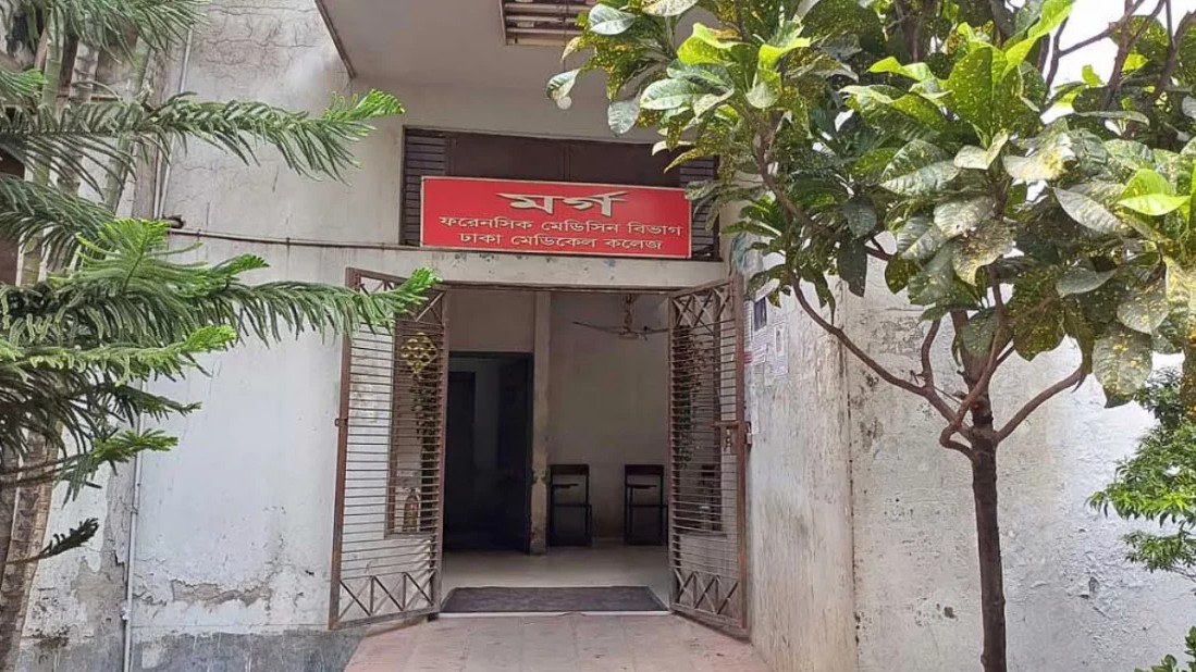 রেললাইনে হাঁটার সময় ট্রেনের ধাক্কা, প্রাণ গেল অজ্ঞাত ব্যক্তির