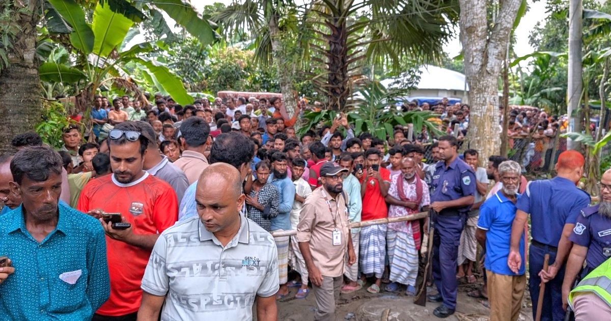 পাবনায় বিএনপি নেতাকে গুলি, পরে কুপিয়ে হত্যা