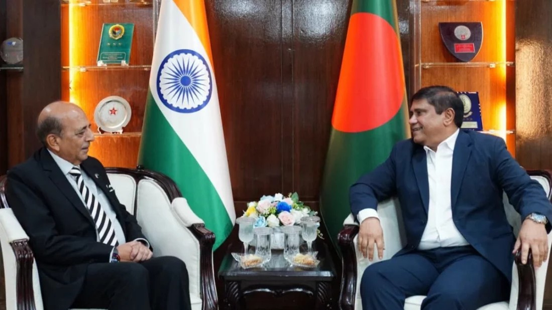 প্রধানমন্ত্রীর প্রতিরক্ষা উপদেষ্টার সঙ্গে ভারতের হাইকমিশনারের সাক্ষাৎ