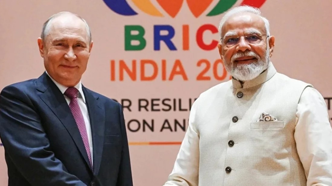 ভারত সফর শেষে পুতিনের মল-মূত্রও যাবে রাশিয়ায়!