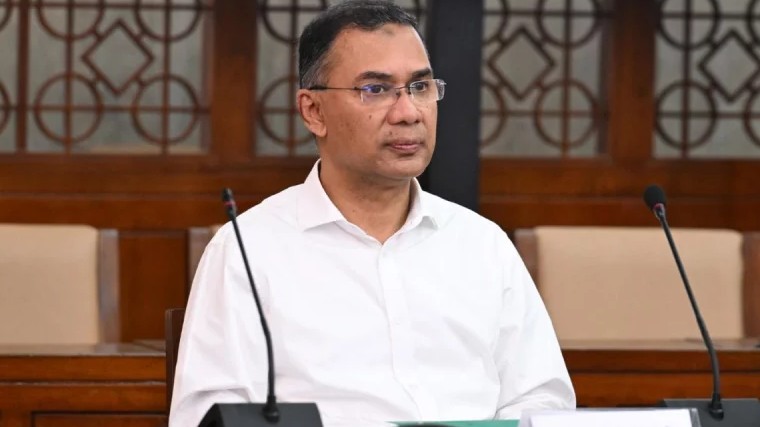 ব্যয়বহুল ফার্নিচারসহ বিদেশি পণ্য আমদানিতে প্রধানমন্ত্রীর ক্ষোভ