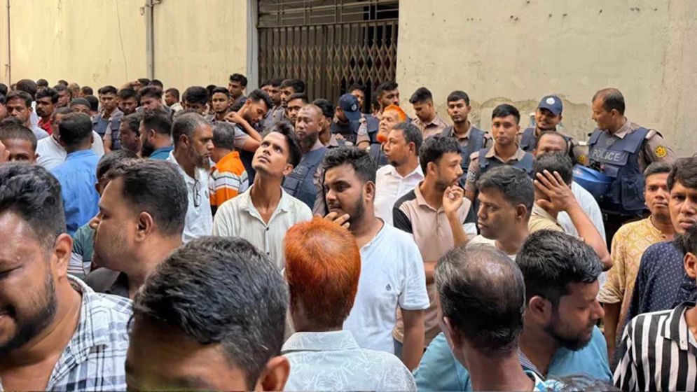 জাসদ কার্যালয়ে পুলিশের অভিযান, আটক বিপুলসংখ্যক আ. লীগ নেতাকর্মী