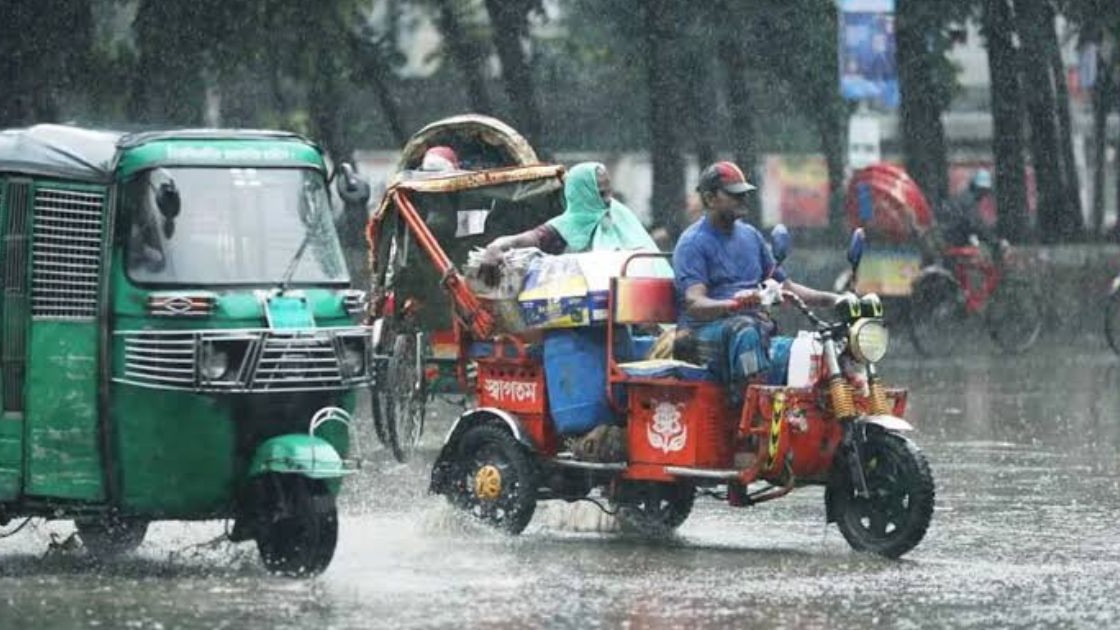 রাজধানীতে রাতে বৃষ্টি-বজ্রবৃষ্টির পূর্বাভাস