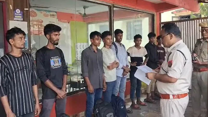 আসামে ৯ বাংলাদেশি আটক, উদ্ধার ভুয়া আধার কার্ড