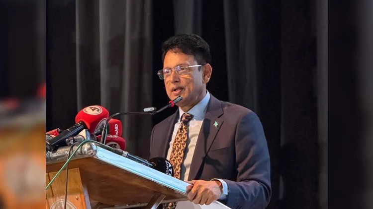 নতুন বইয়ের পাশাপাশি ইউনিফর্মও পাবে প্রাথমিকের শিক্ষার্থীরা: শিক্ষামন্ত্রী