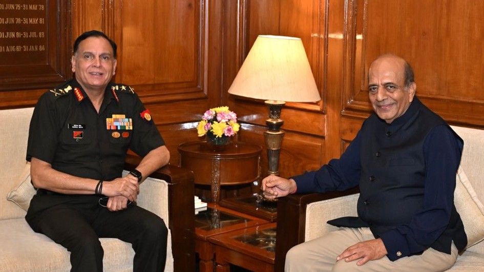 নয়াদিল্লিতে মোদি ও সেনাপ্রধানের সঙ্গে দীনেশ ত্রিবেদীর বৈঠক